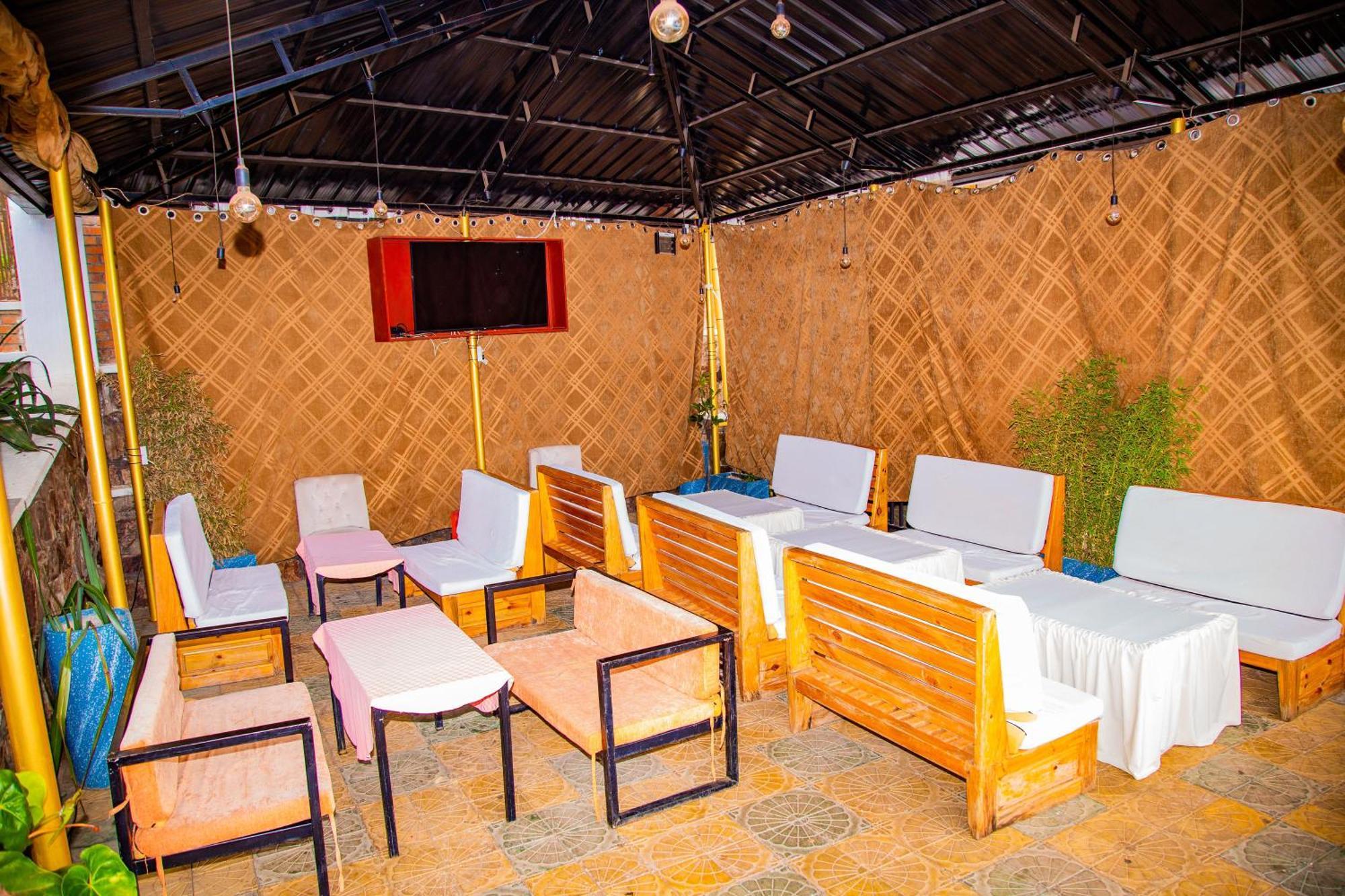 The Keza Hotel And Apartments Kigali Bagian luar foto